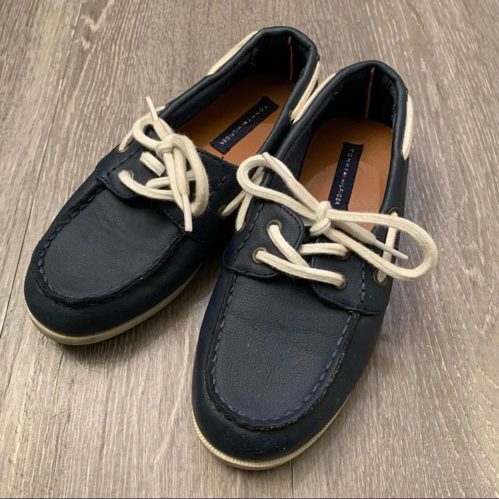 Tommy Hilfiger Navy Nubuck Douglas Boat Shoes Youth‎ Boy’s Size 1​